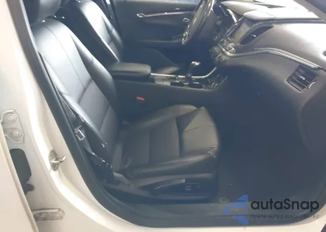 2017 Chevrolet Impala 1Lt z USA, uszkodzony, nr VIN 2G1105S32H9138853